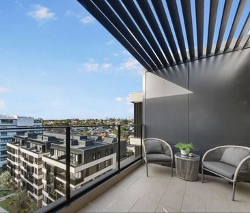 CITY VIEWS = CONTEMPORARY, LUXURIOUS AND EXCEPTIONALLY LOCATED - Photo 1
