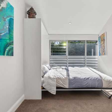 Private and spacious townhouse in Randwick Village - Photo 3