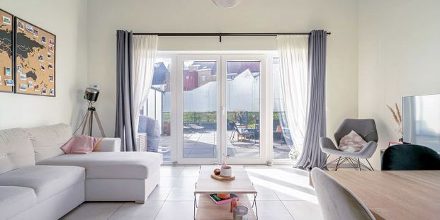 Appartement te huur in Tournai voor € 825 met 2 slaapkamers - Photo 1