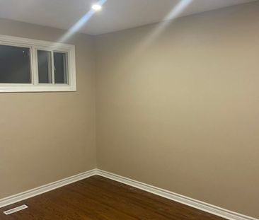 For Lease - 330 Rosedale Drive, Whitby, Ontario - Photo 5