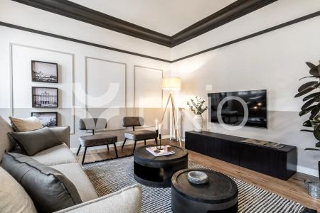 Apartamento de alquiler en Paseo de la Reina Cristina, Jerónimos - Photo 5