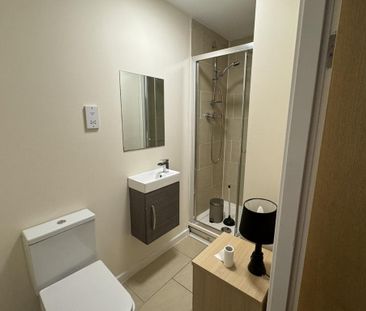 2 bedroom flat to rent - Photo 6