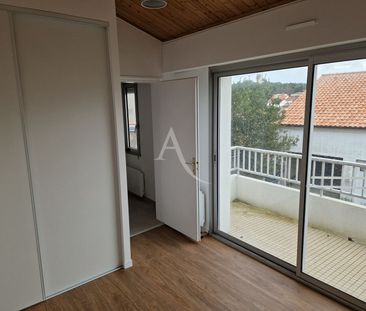 Location Appartement 3 pièces 81m² - Photo 3