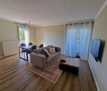 Coquet T2 meublé au coeur d'une residence arborée- tennis, cave et ... - Photo 1