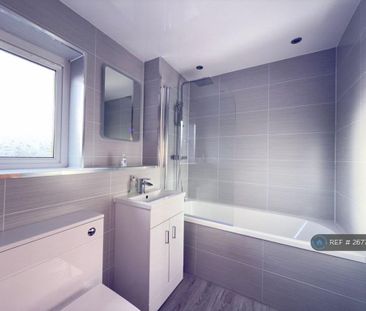 2 bedroom semi-detached house to rent - Photo 4