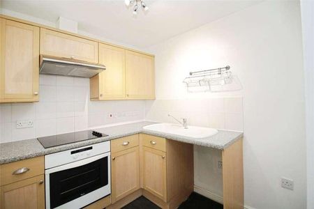 Timberlog Lane, Basildon, Essex, SS14 - Photo 3