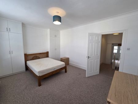 4 Bed Terraced House, Exon Street, SE17 - Photo 5