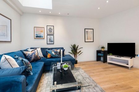 Pentonville Road - Photo 2