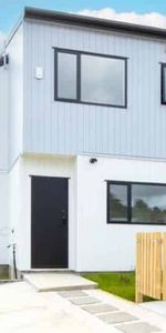 Modern 3-Bedroom Home with Ensuite & Garage - Photo 4