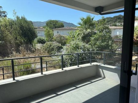 Location Appartement 2 pièces 45 m2 à Ajaccio - Photo 3