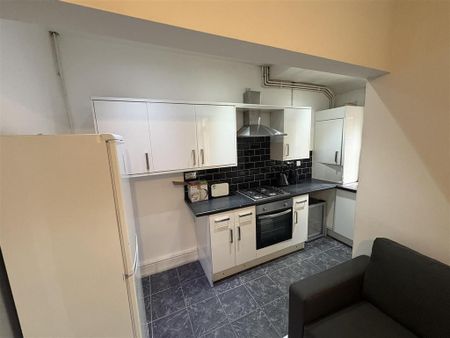 4 bedroom house share to rent - Photo 5