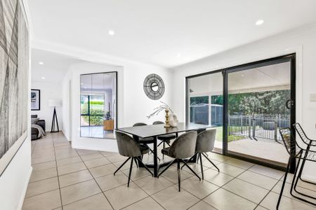 Spacious Family Living with Poolside Entertaining in the Heart of Mulgoa - Photo 3