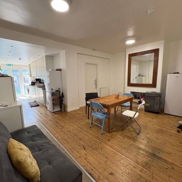1 bedroom property to rent - Photo 1