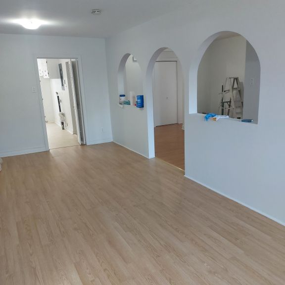 Haut Duplex 5 1/2 à Louer - Photo 1