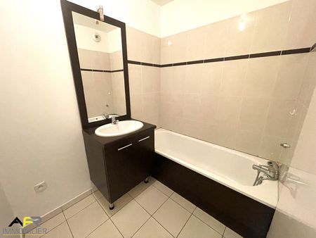 Location Appartement 2 pièces 44m² - Photo 4