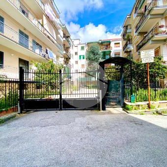 Trilocale in affitto - Photo 1