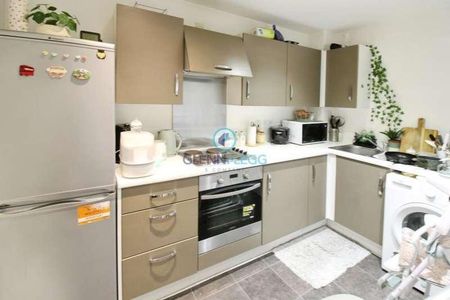 West Central, Slough, SL2 - Photo 5