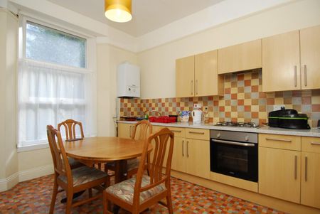 Napier Terrace, Flat 1, Plymouth - Photo 4