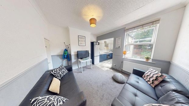 4 bedroom house to rent - Photo 1