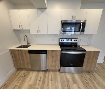 6070 Boulevard Joseph-Renaud apartment — Montréal, QC (2-Bedroom) - 2 Bedroom - Photo 4