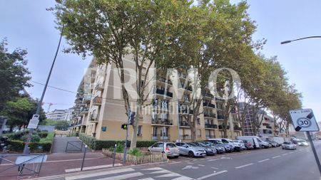 ISSY LES MOULINEAUX - Appartement - Loyer €3 500/mois charges comprises *** - Photo 2