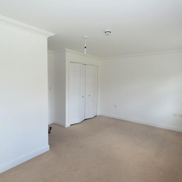 5 bedroom townhouse to rent - Photo 1