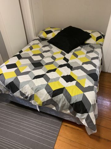 ROOM #5 Availabe to Rent - Partly Furnished bedroom in Share House- Utilities & Internet Included - Photo 4