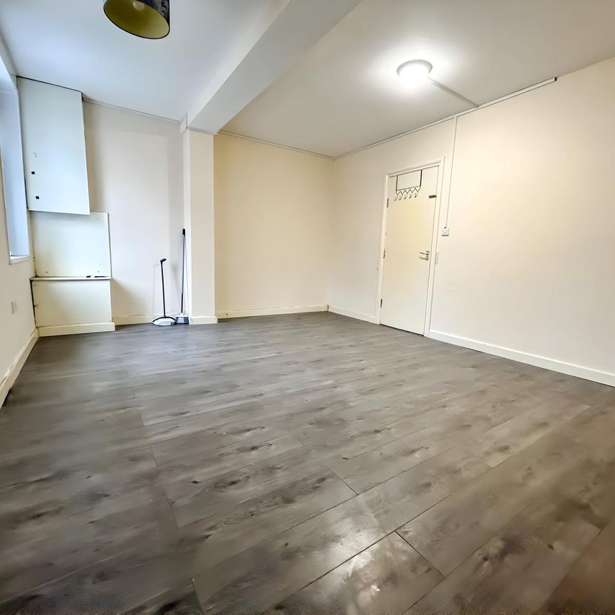 1 Bedroom Apartment To Let - HP13 - Photo 1