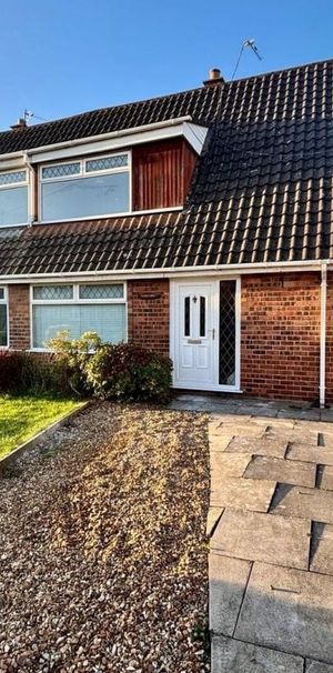 Derwent Avenue - Photo 1