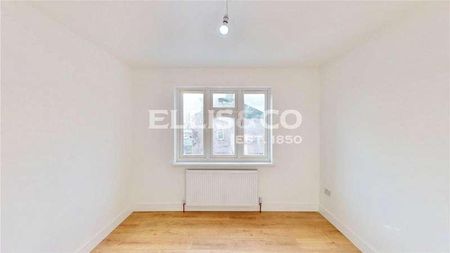 Willow Tree Lane, Hayes, UB4 - Photo 2