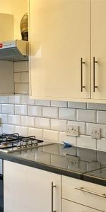 School Road Dagenham RM10, Property for rent - Photo 4