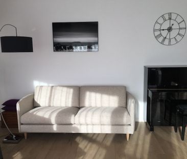 Location Appartement 2 pièces 44m² ISSY LES MOULINEAUX 92130 - Photo 3