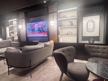 3 bedroom flat to rent - Photo 3