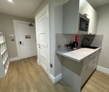 1 bedroom property to rent - Photo 3