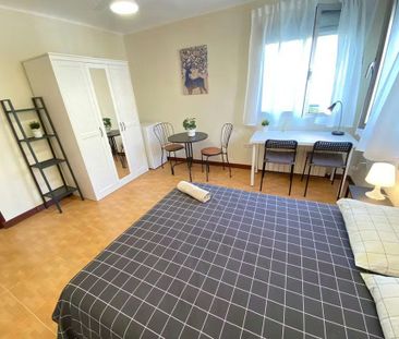 Calle de Pico de Alba, Madrid, Community of Madrid 28053 - Photo 3