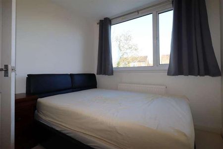 Birchinall Close, Macclesfield, SK11 - Photo 5