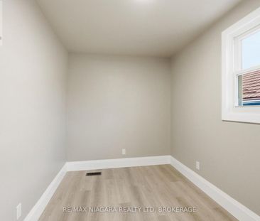 UPPER - 422 BRUNSWICK STREET, Hamilton, Ontario, L8H6S4 - Photo 1