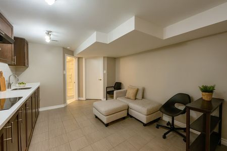 For Lease - 36 George Henry Boulevard, Toronto, Ontario - Photo 2