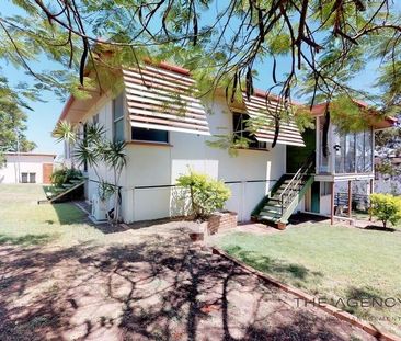 Large Family Home - Photo 4