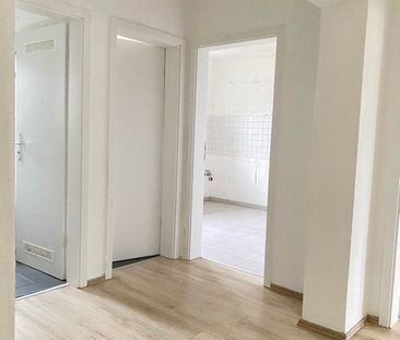 Großzügige 4-Zimmer-Wohnung mit Balkon - Foto 5