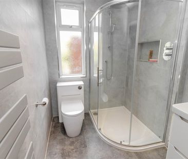 2 Bedroom Flat - Ground Floor - Photo 4