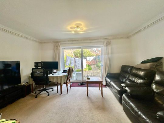 The West Hundreds, Fleet, Hampshire, GU51 - Photo 1