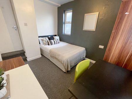 4 bedroom house to rent - Photo 2