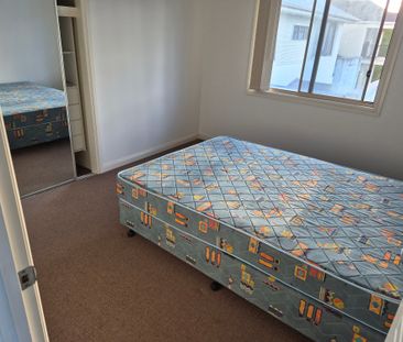 Varsity Lakes - Photo 3