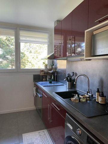 location Appartement T2 DE 52.1m² À ELANCOURT - Photo 3