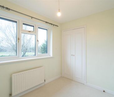 3 bedroom detached house to rent - Photo 6