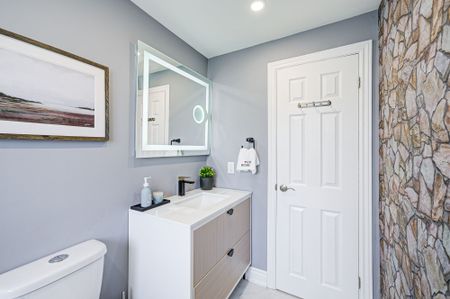 For Lease - 44 Davidson Road, Aurora, Ontario - Photo 3