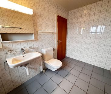 Appartement pratique et abordable avec place de parc et JARDIN COMMUN - Photo 3