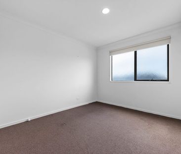 Spacious townhouse great location walking to train station - Photo 4