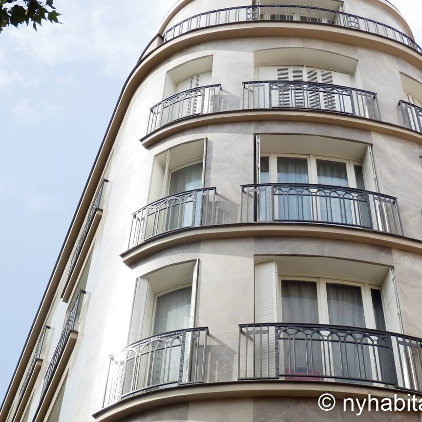 Logement à Paris, Location meublée - Photo 1